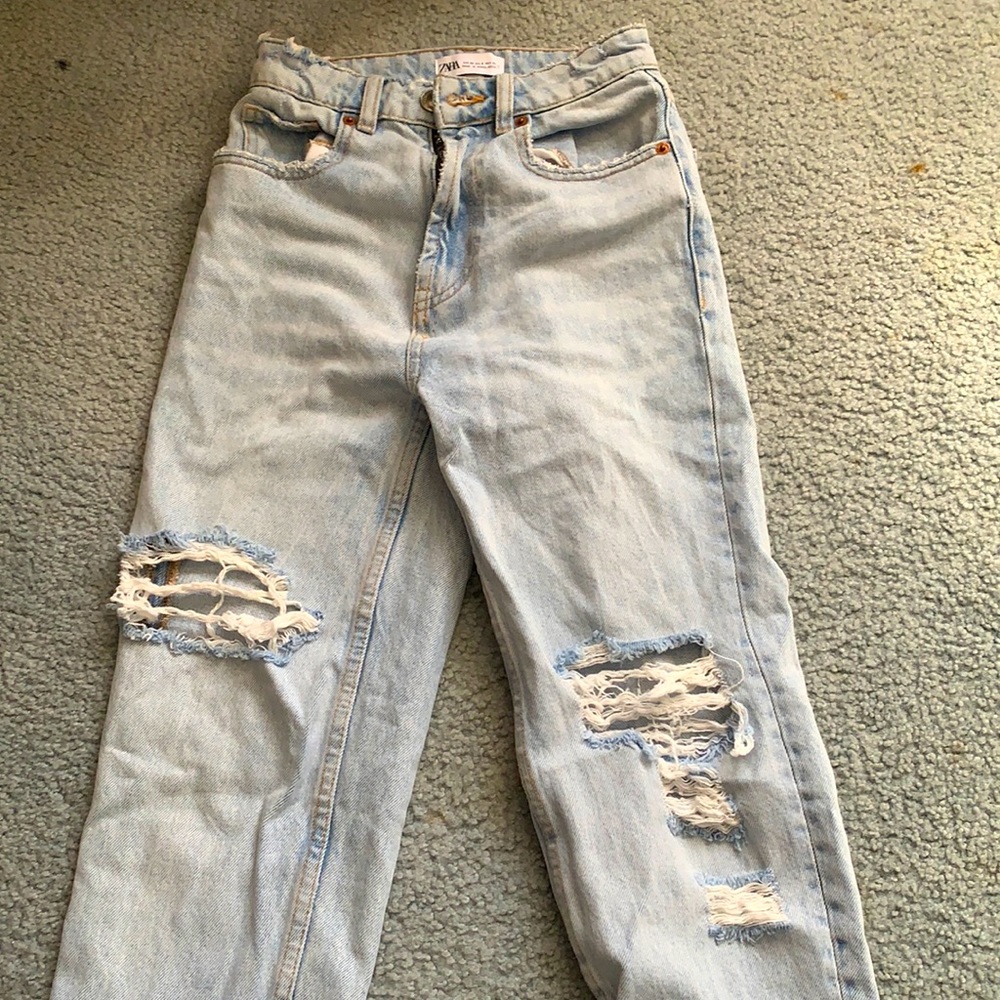Zara Ripped Mom Jeans